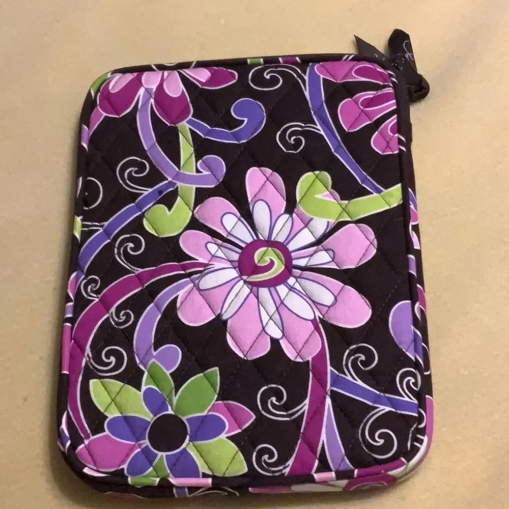 Vera Bradley eReader Case - Picture 2 of 3